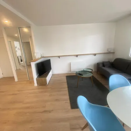 Ag Immobilier 95 Apartment Bezons Exterior photo